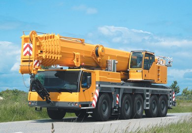 250 Ton Crane Driving | Astro Crane