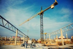 top running crane worker planning critical lift